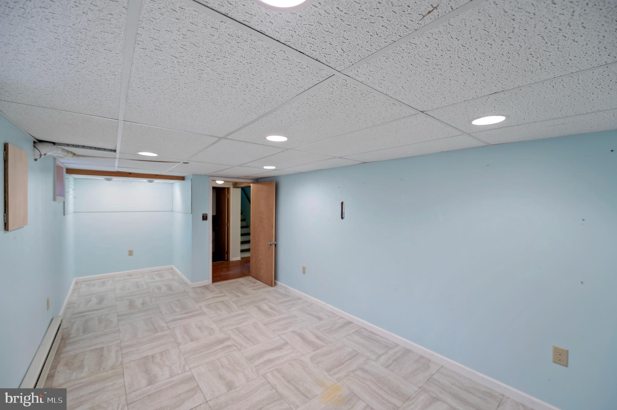 MANOR PARK - Residential