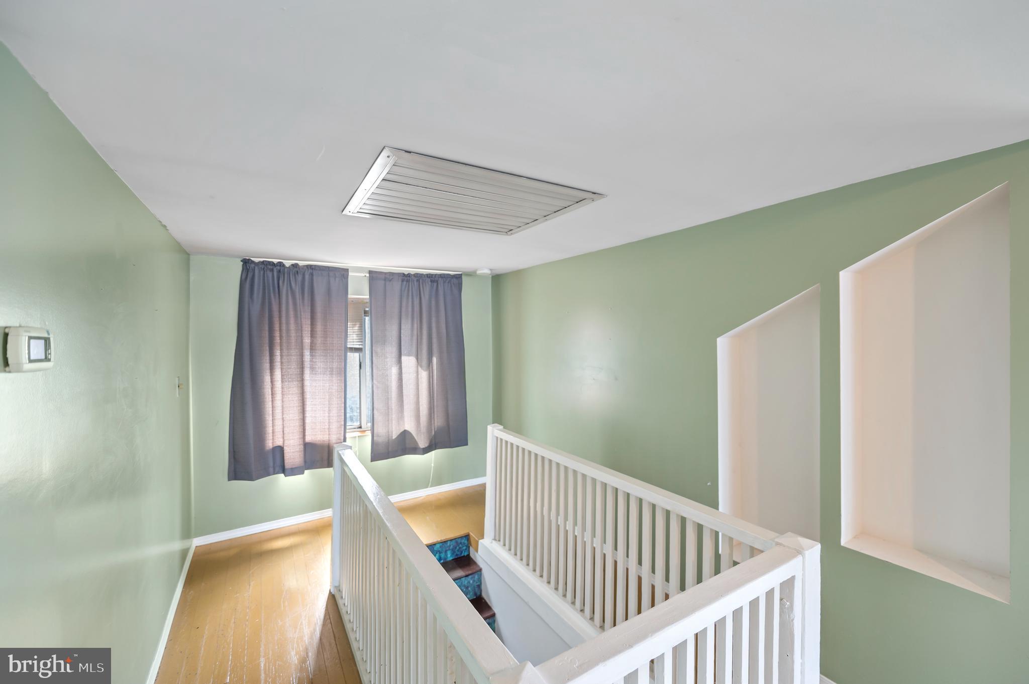 MANOR PARK - Residential