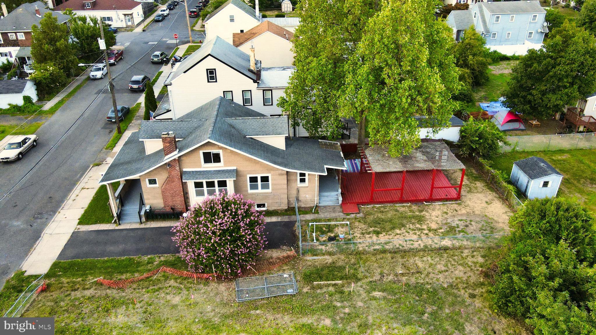 MANOR PARK - Residential