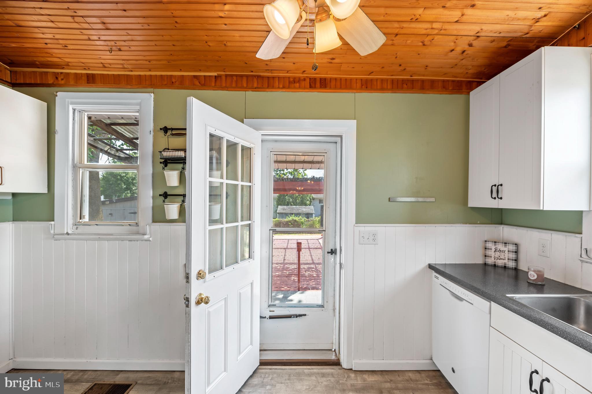 MANOR PARK - Residential