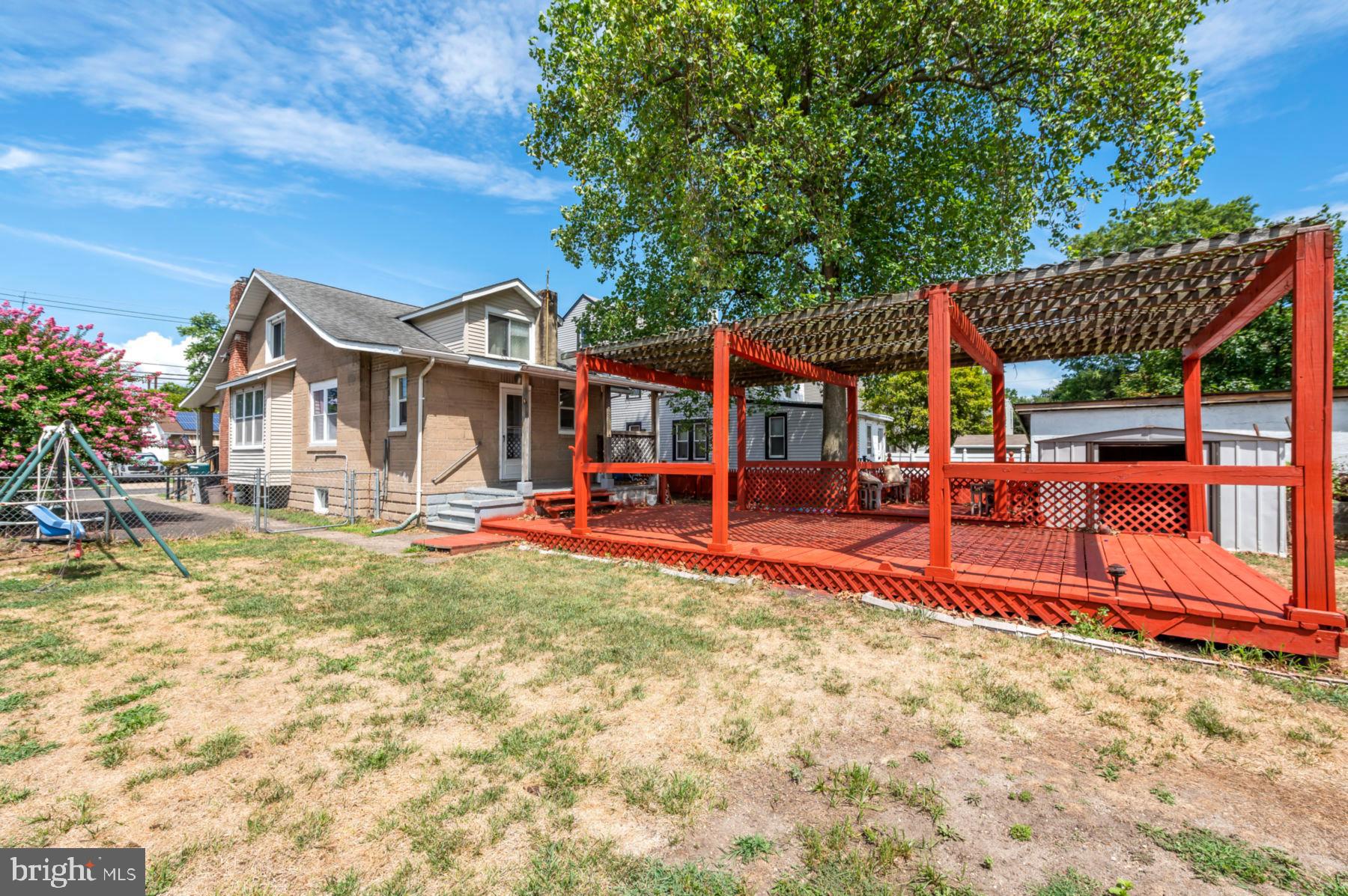 MANOR PARK - Residential