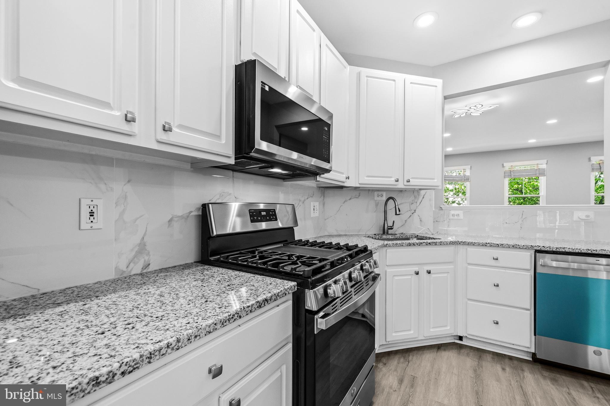 BROADLANDS - Residential