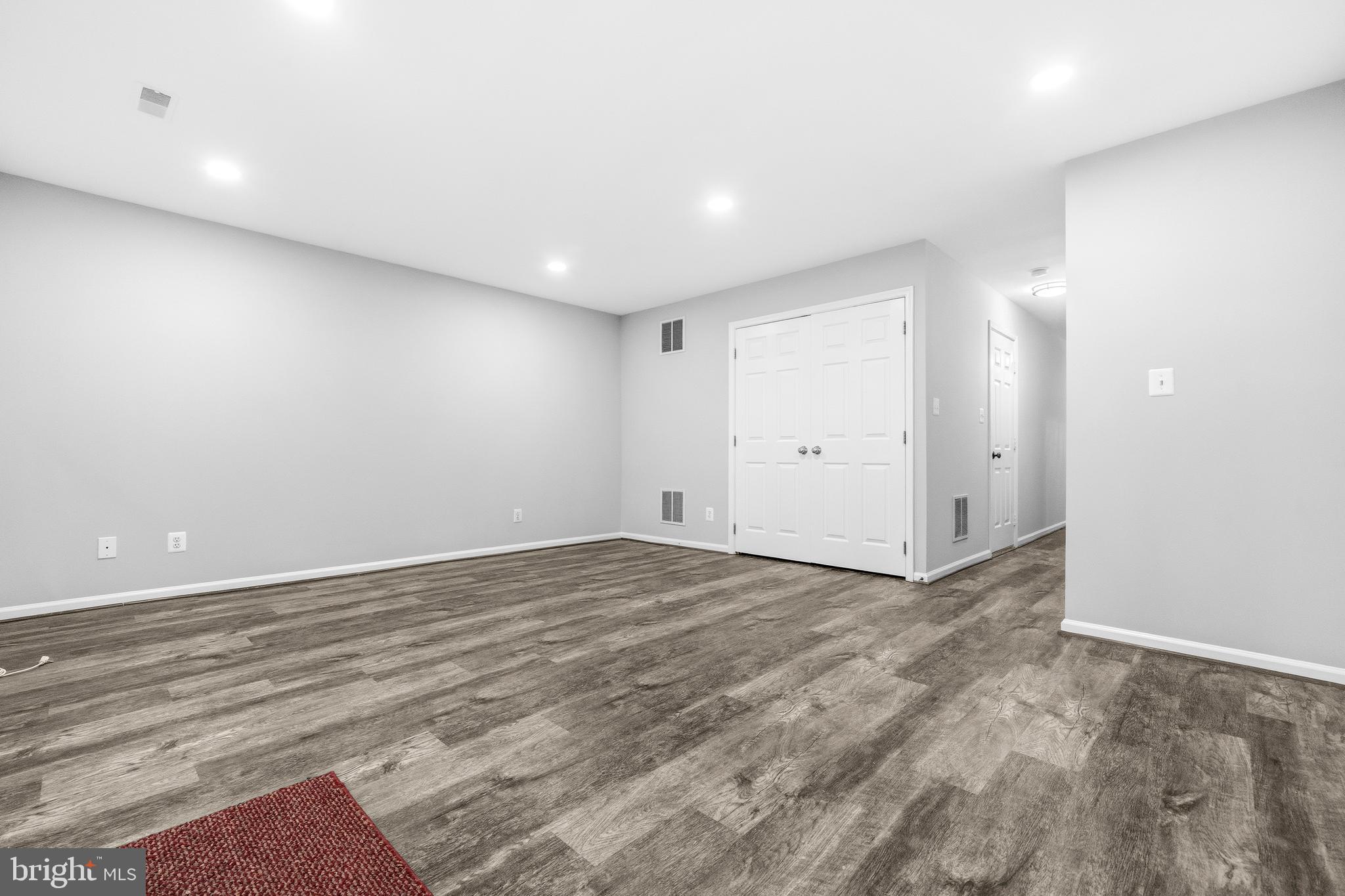 BROADLANDS - Residential