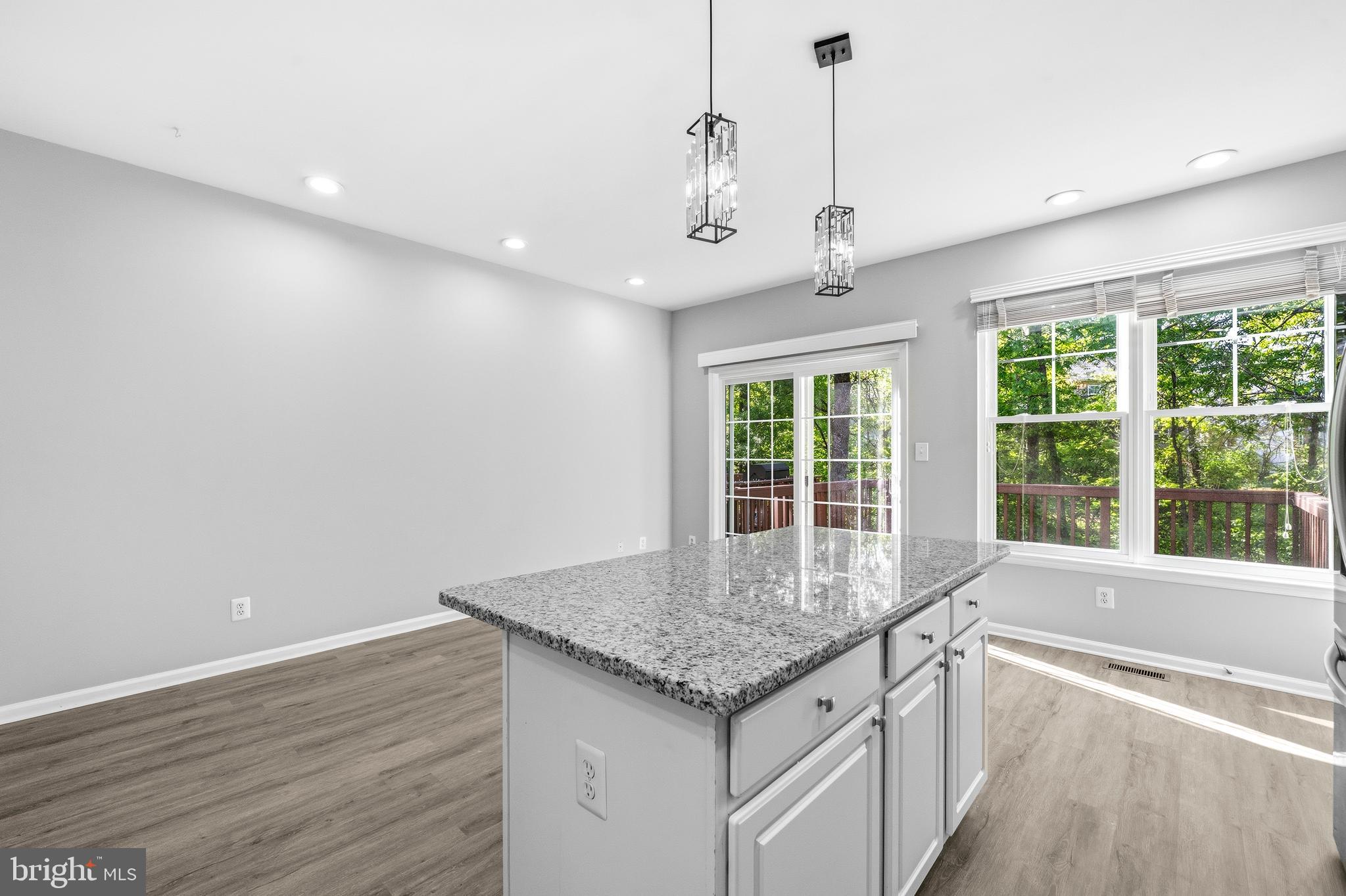 BROADLANDS - Residential