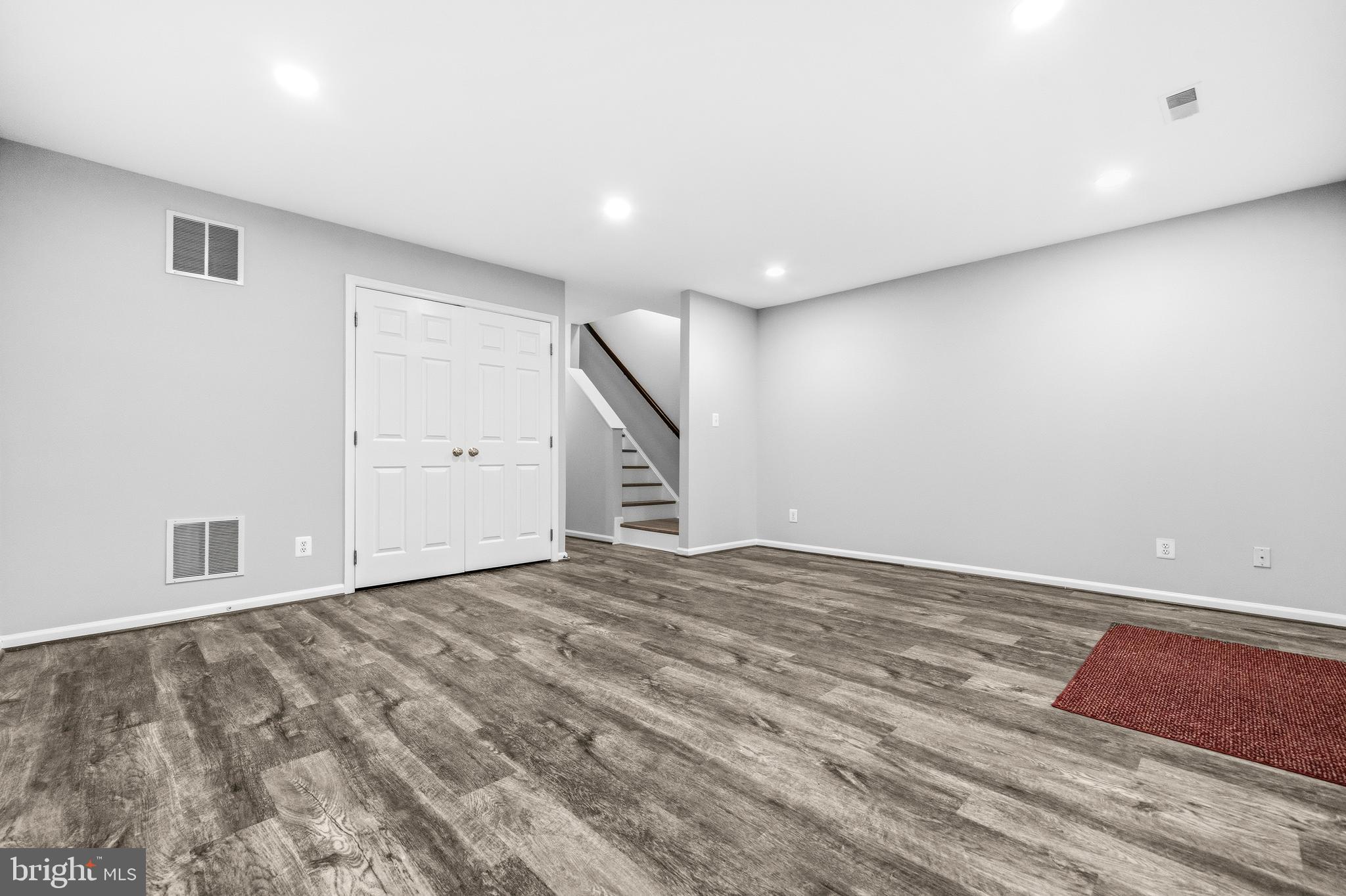 BROADLANDS - Residential