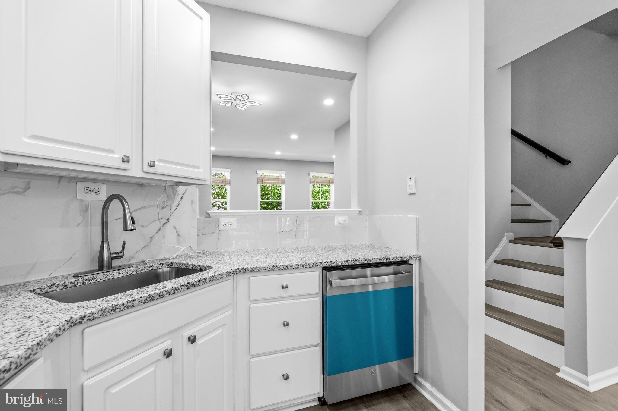 BROADLANDS - Residential