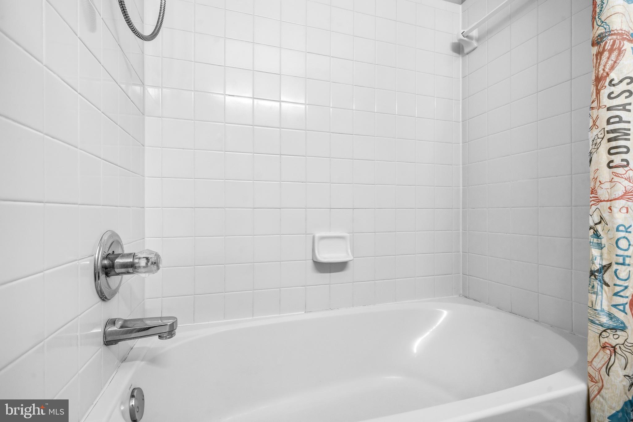 BROADLANDS - Residential