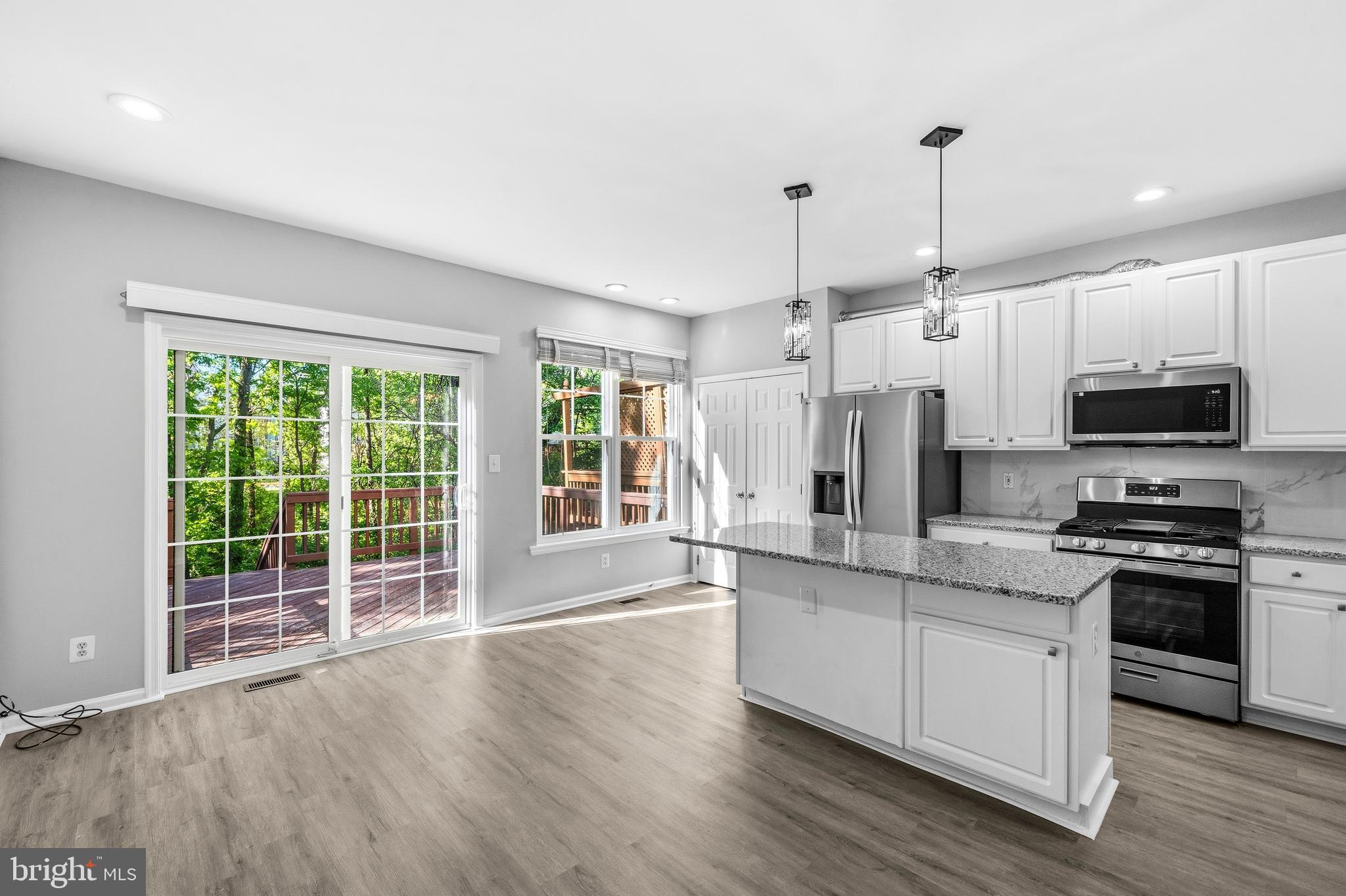 BROADLANDS - Residential