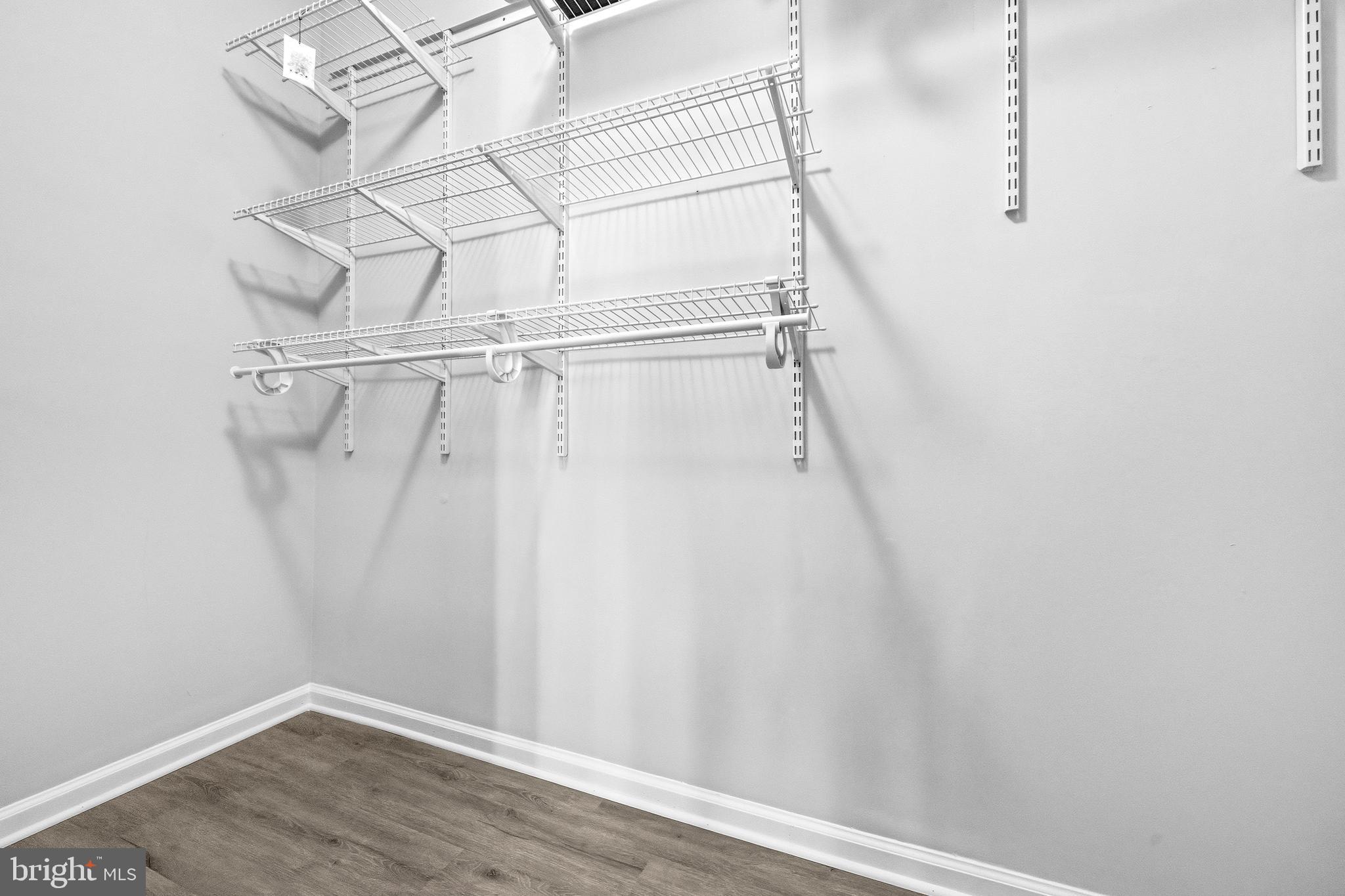 BROADLANDS - Residential