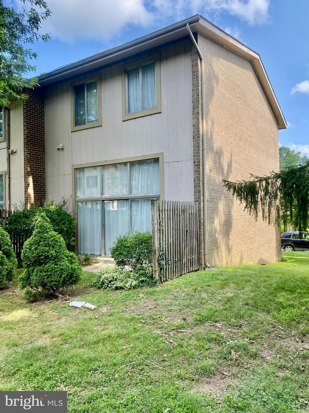 Photo of 19600 Brassie Place #12A, GAITHERSBURG, MD 20886 (MLS # MDMC2202852)