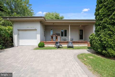 MLS: PABU2123392