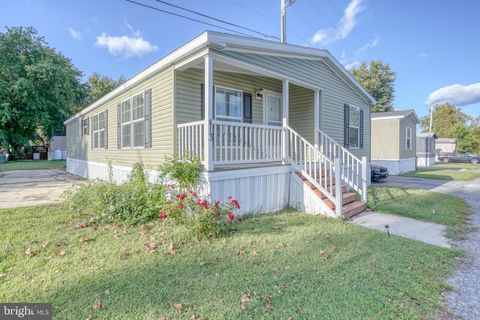 Mobile Home For Sale - 413 Fourth Street<br/> FREDERICA, DE 19946