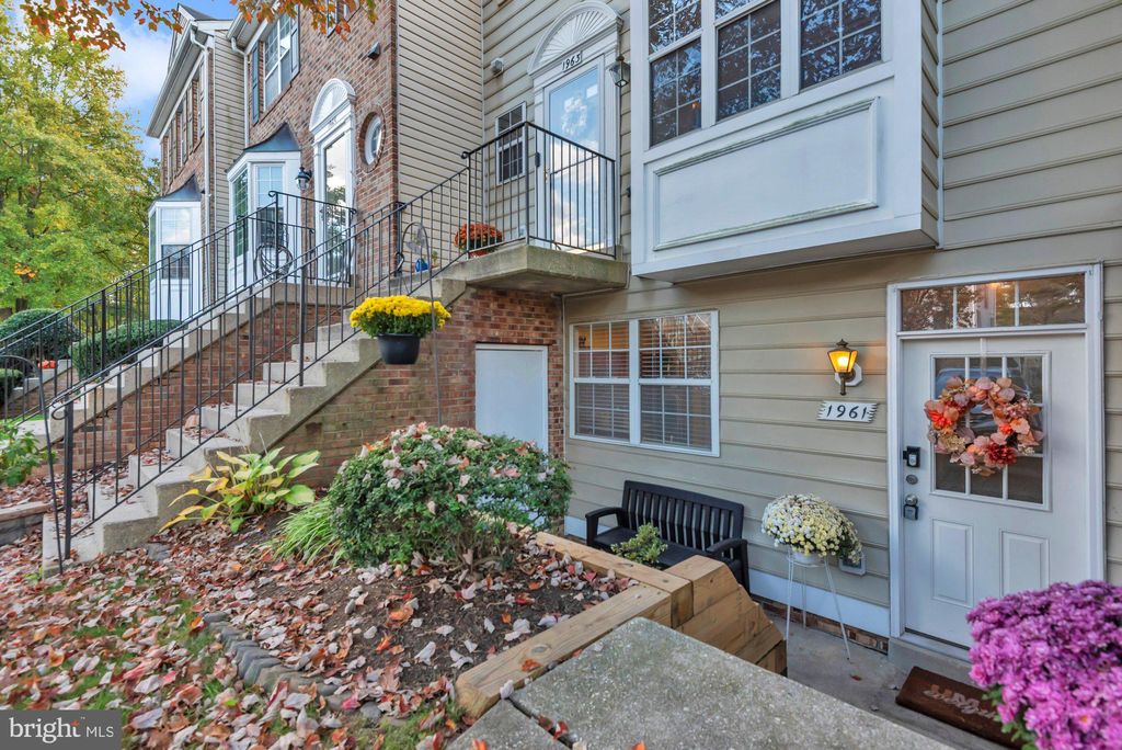 Photo of 1961 Pawlet Drive, CROFTON, MD 21114 (MLS # MDAA2128772)