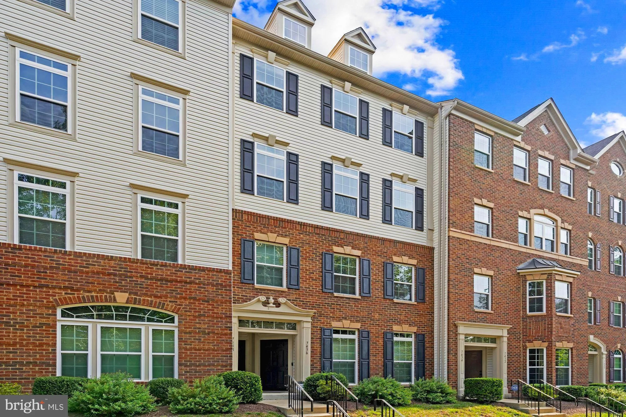 7438 Brunson Circle, Gainesville, VA 20155