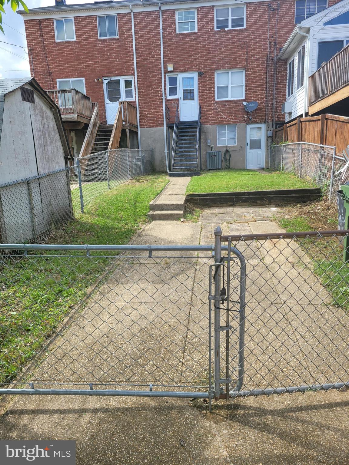 BEECHFIELD - Residential Lease