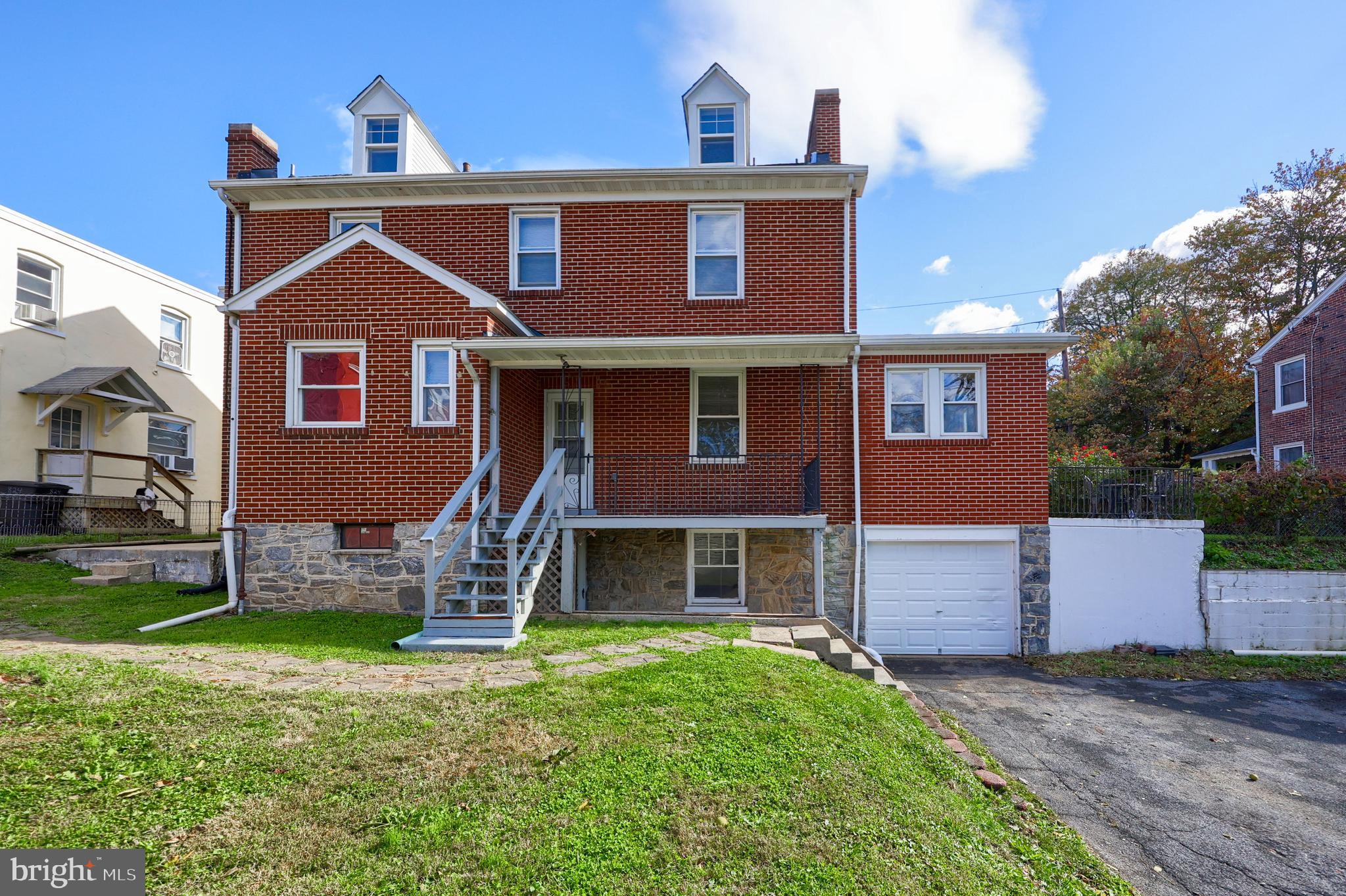 828-826 HIGHLAND AVENUE