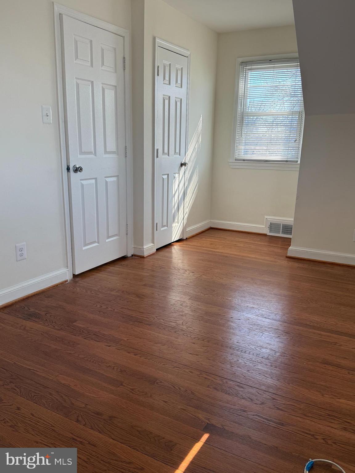 WASHINGTON SUBURBAN HOME - Residential