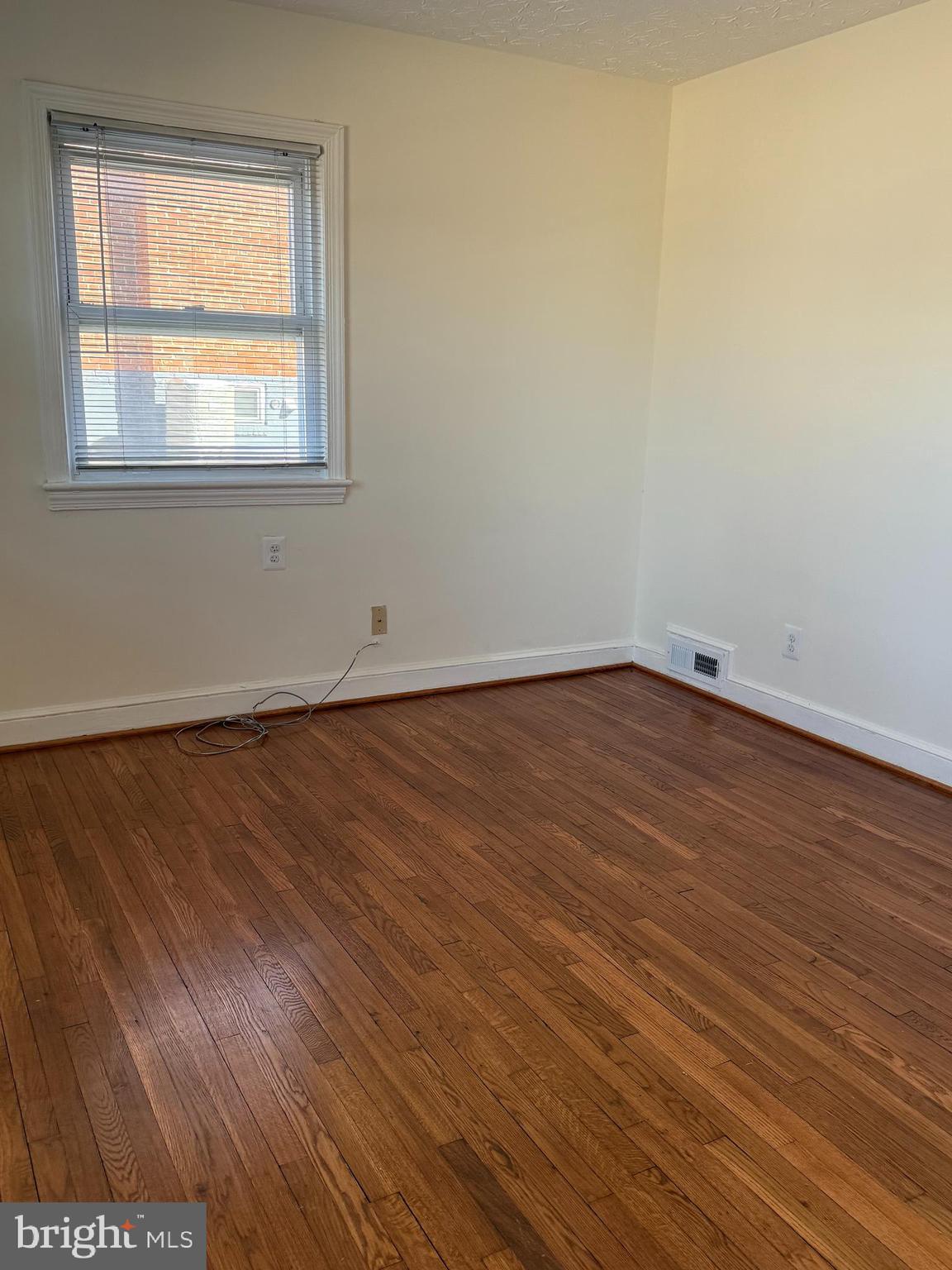 WASHINGTON SUBURBAN HOME - Residential