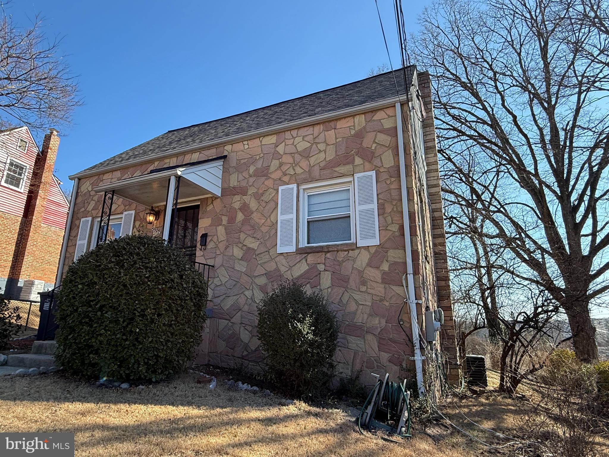 WASHINGTON SUBURBAN HOME - Residential