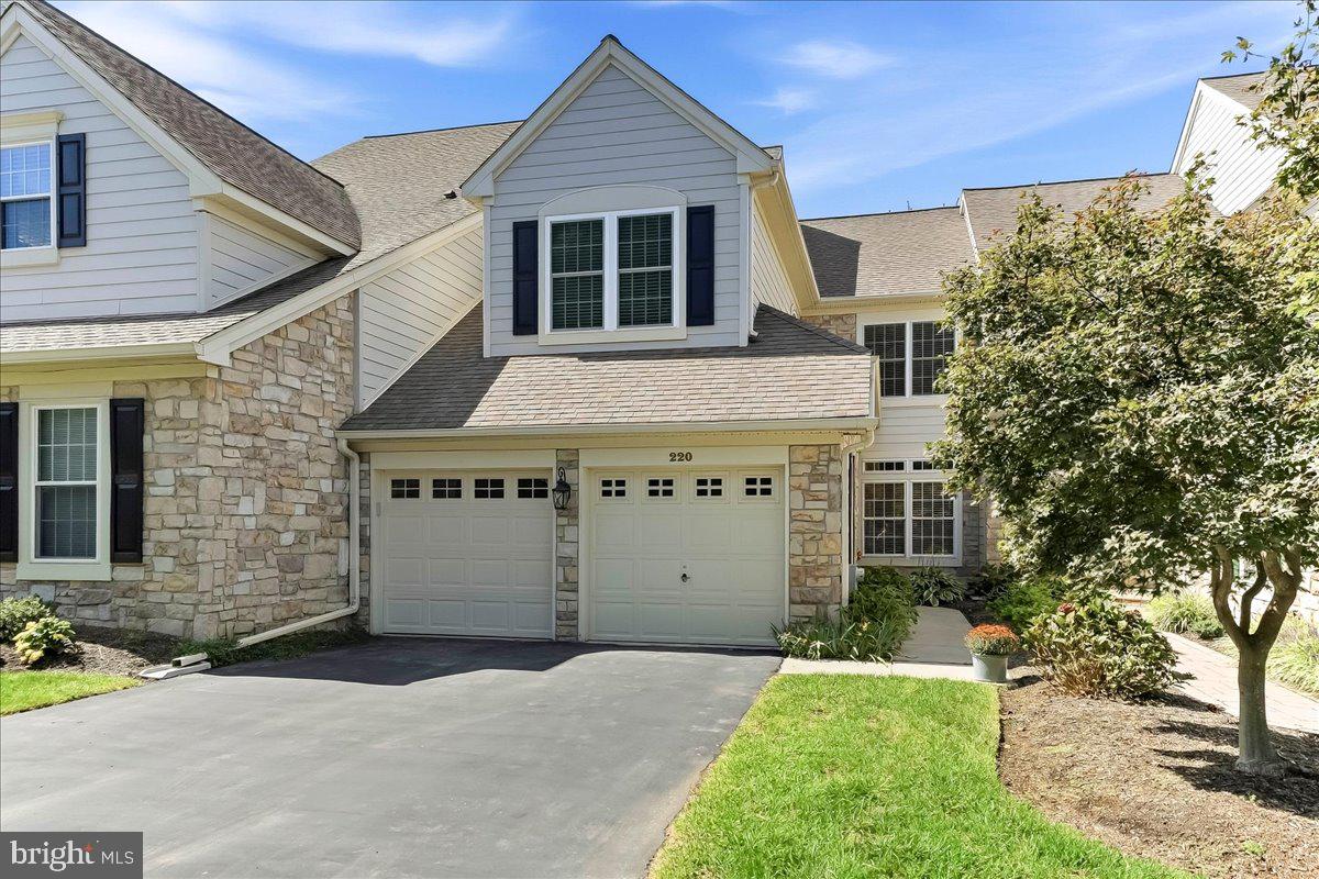 220 GREENBRIAR DRIVE