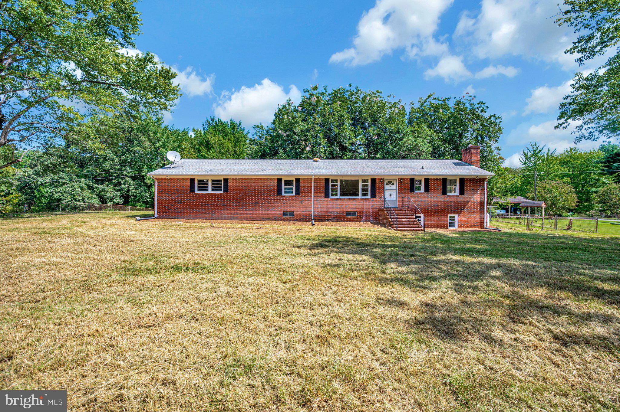 8434 PINE TREE LANE