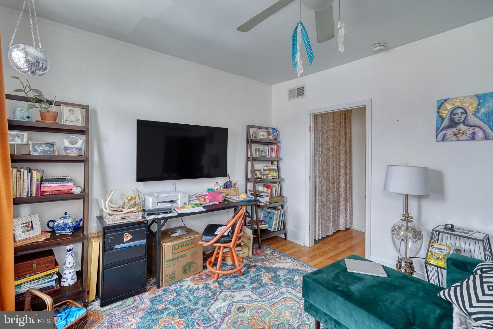 POINT BREEZE - Residential Income