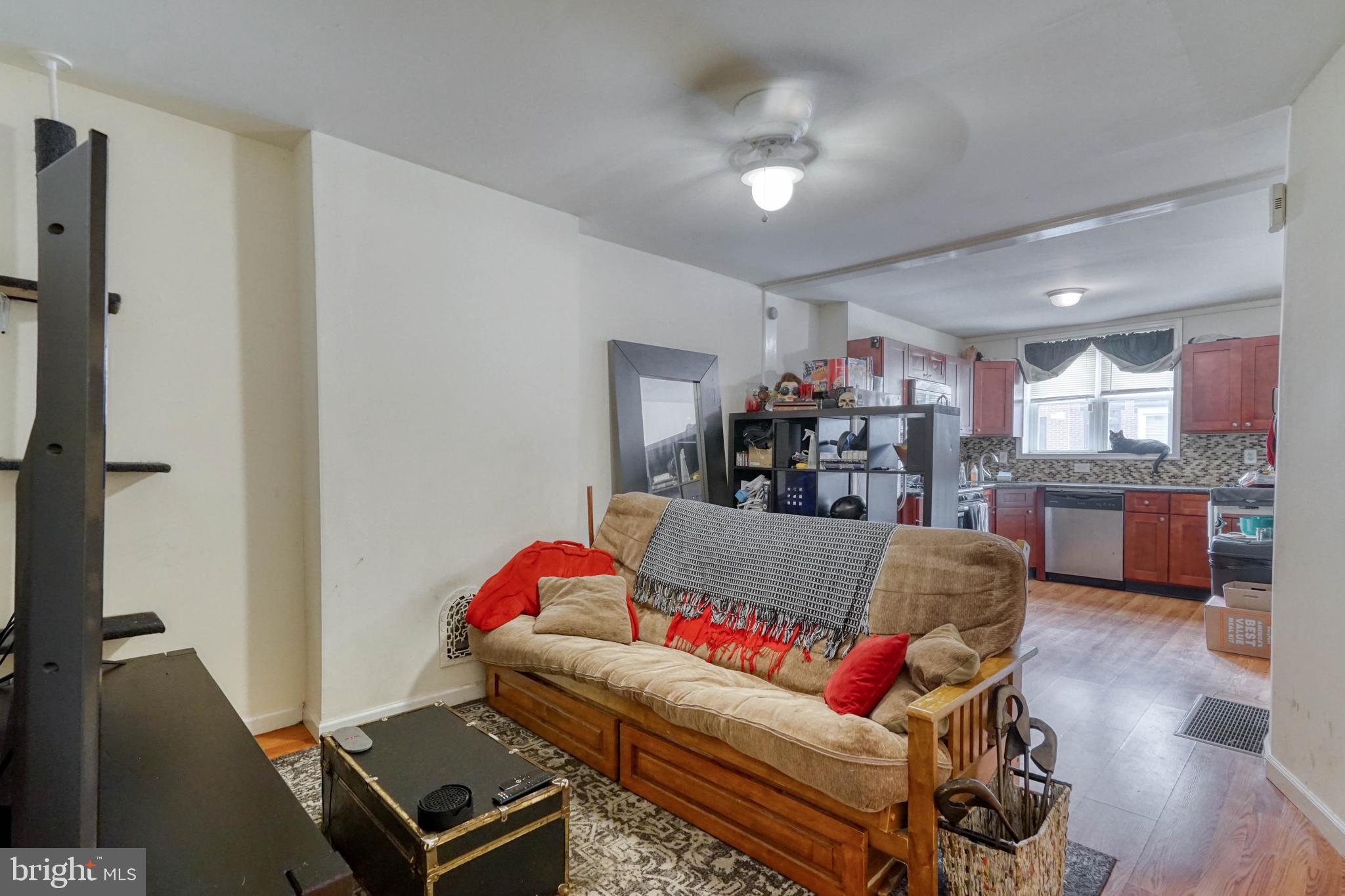 POINT BREEZE - Residential Income