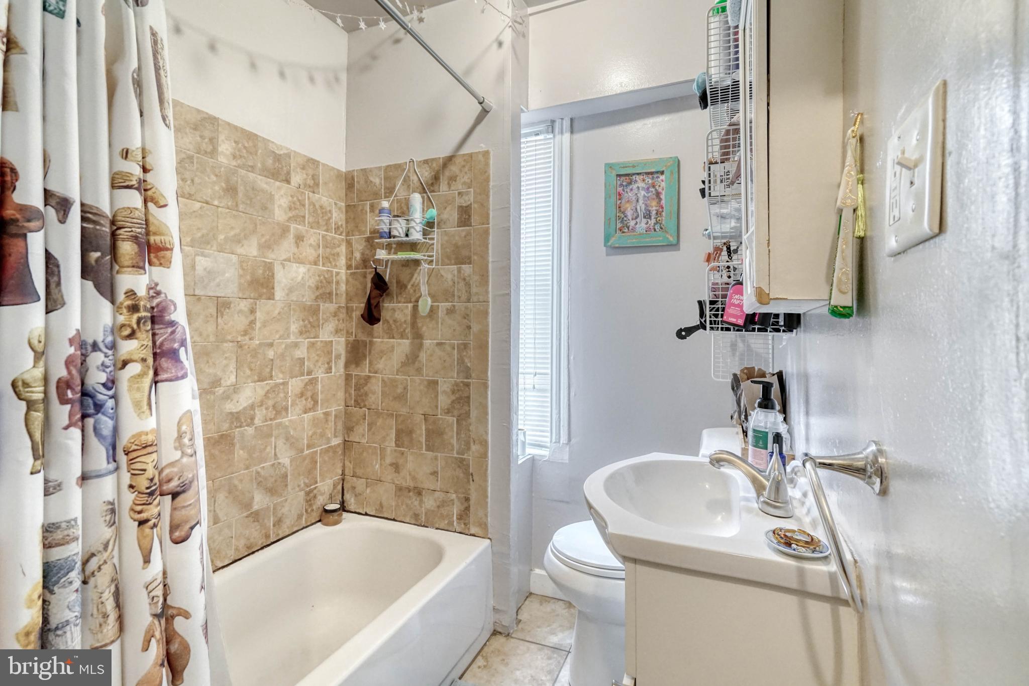 POINT BREEZE - Residential Income