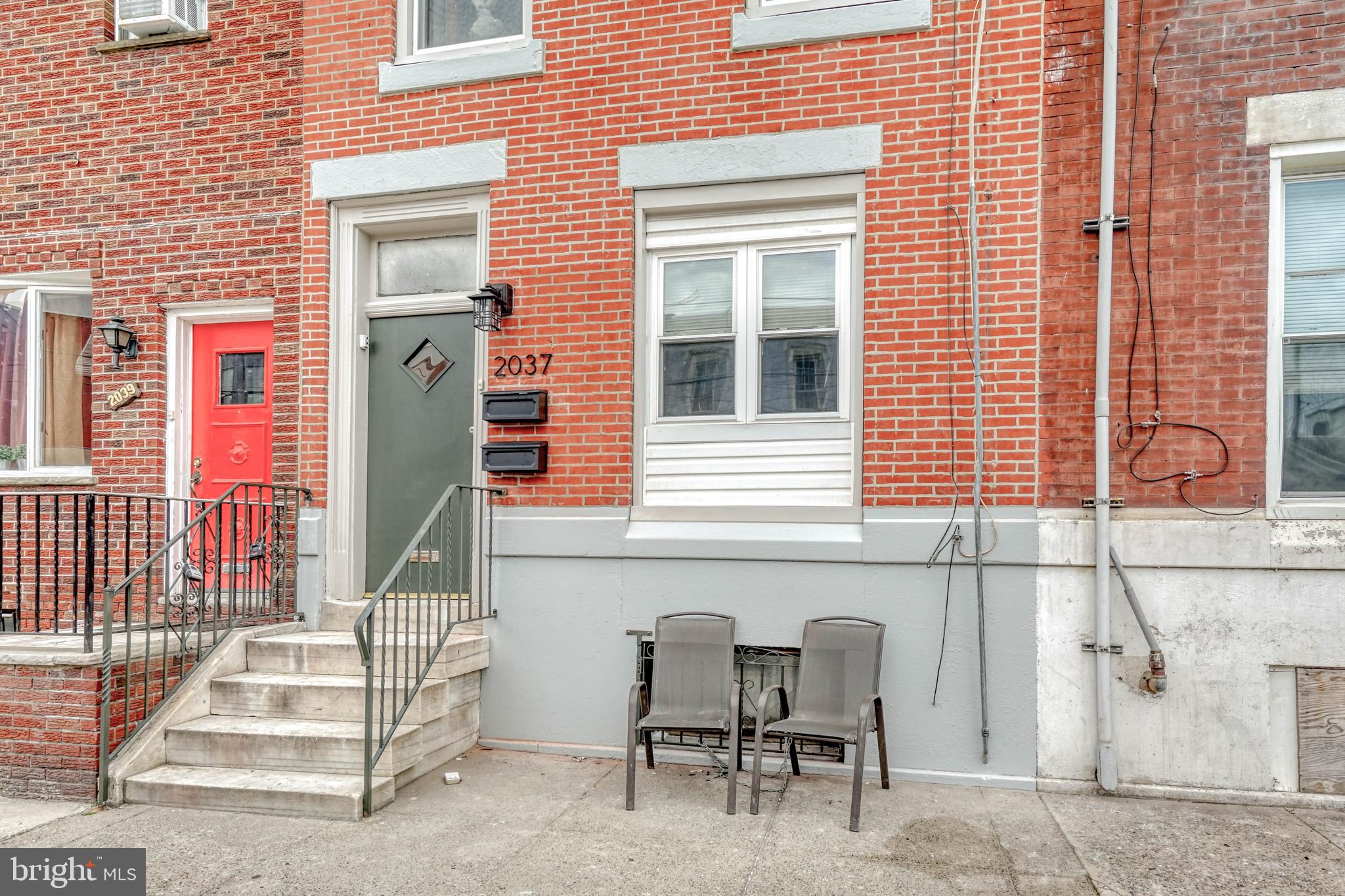 POINT BREEZE - Residential Income