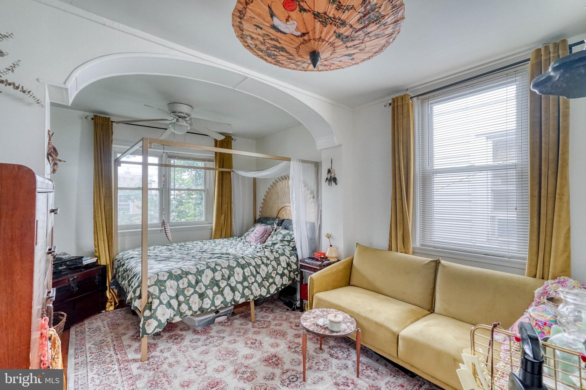 POINT BREEZE - Residential Income