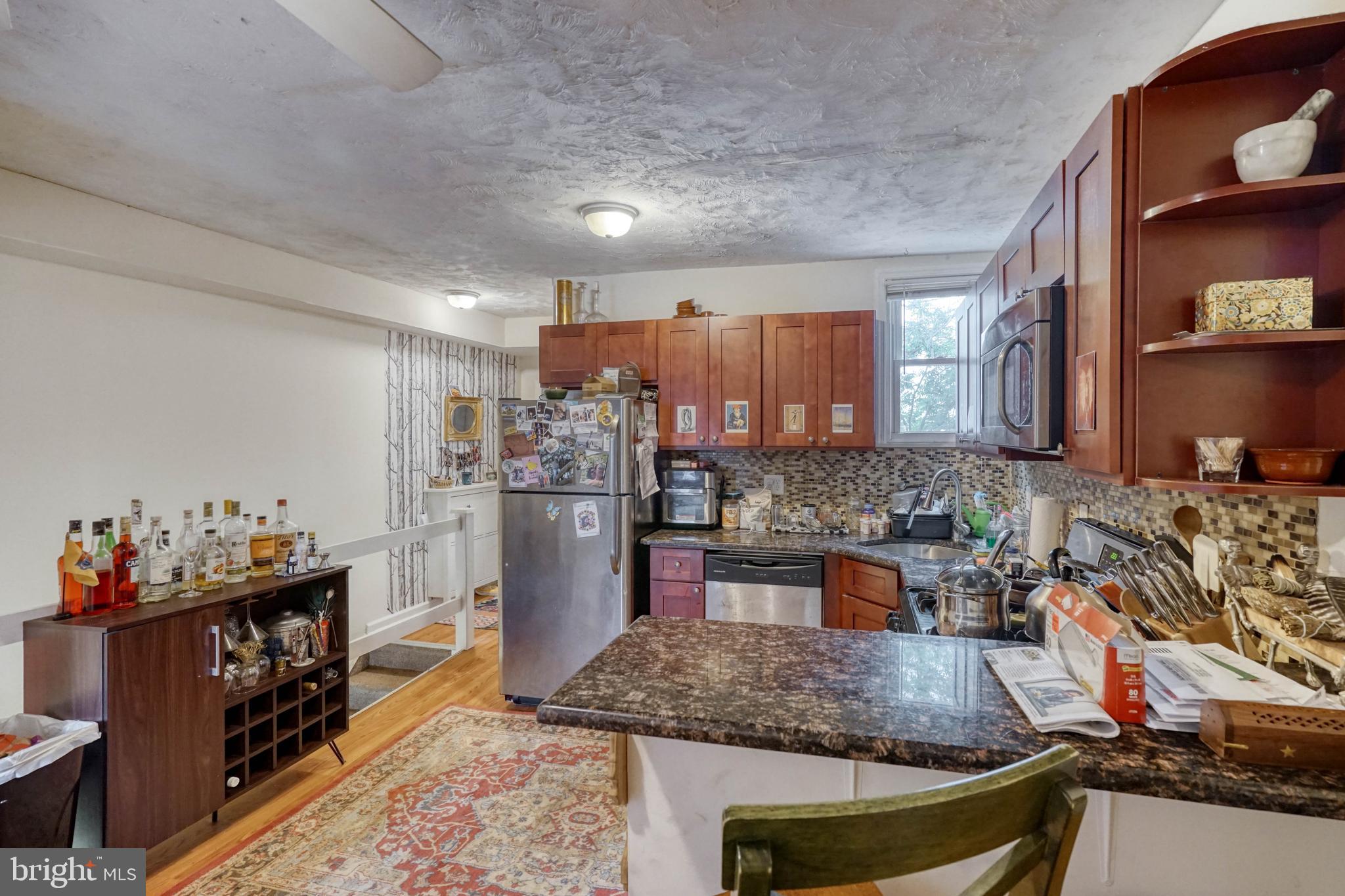 POINT BREEZE - Residential Income