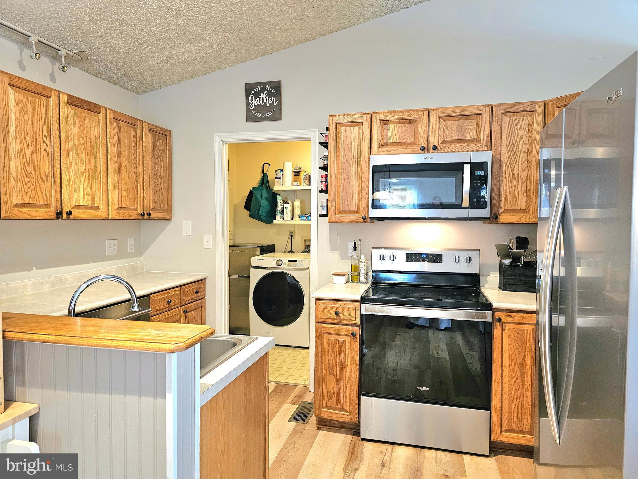 SCHUMAKER GLEN - Residential