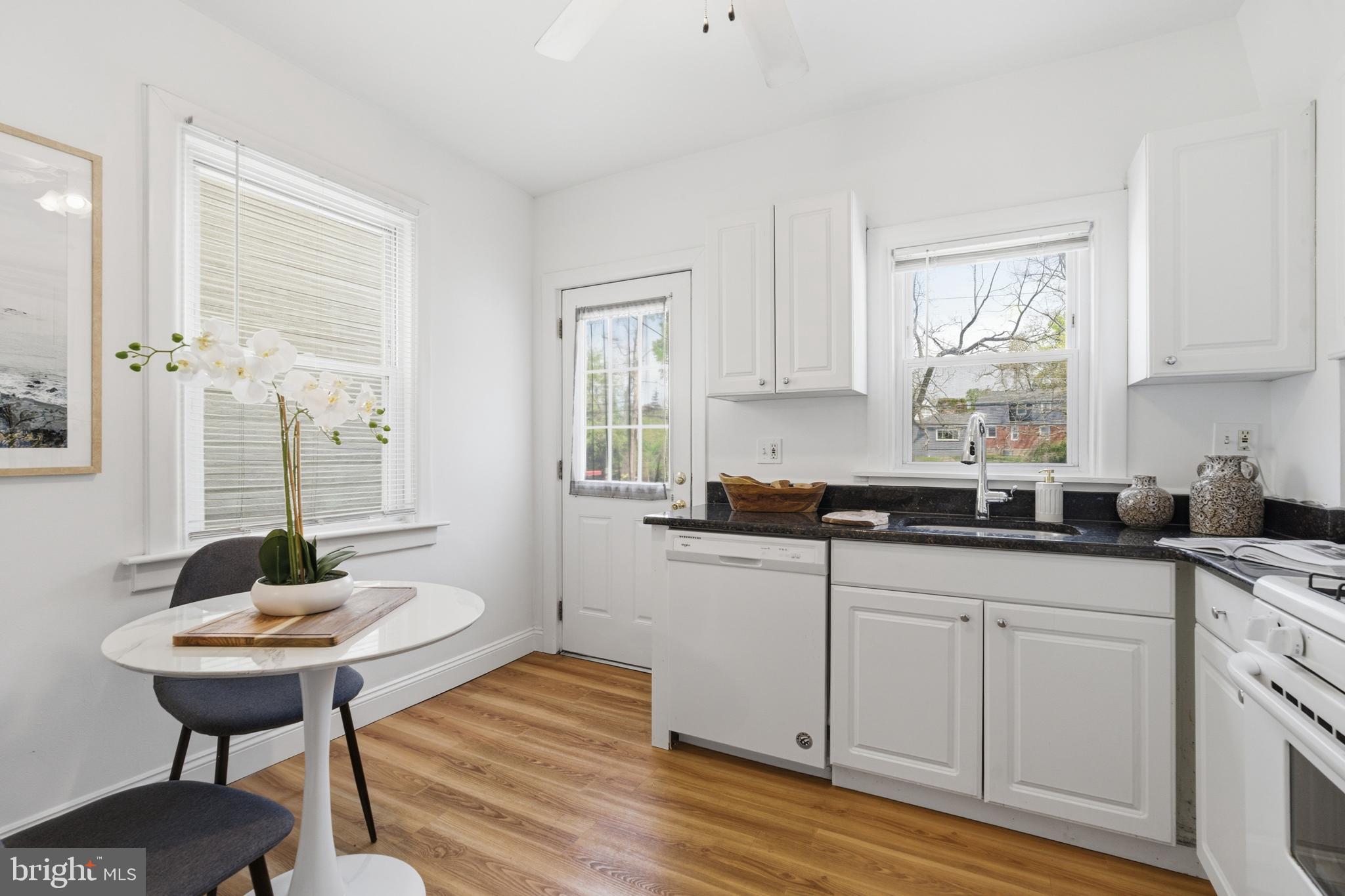 LYNNEWOOD GDNS - Residential