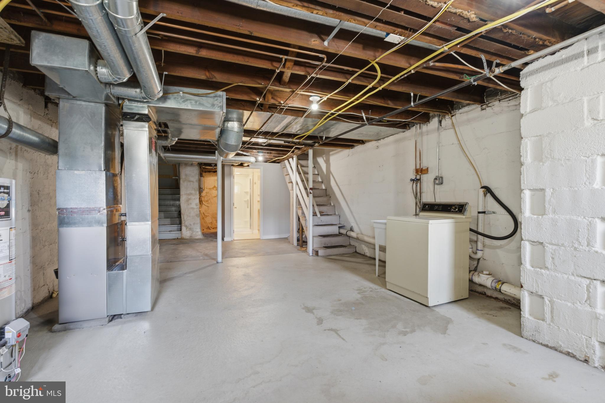 LYNNEWOOD GDNS - Residential