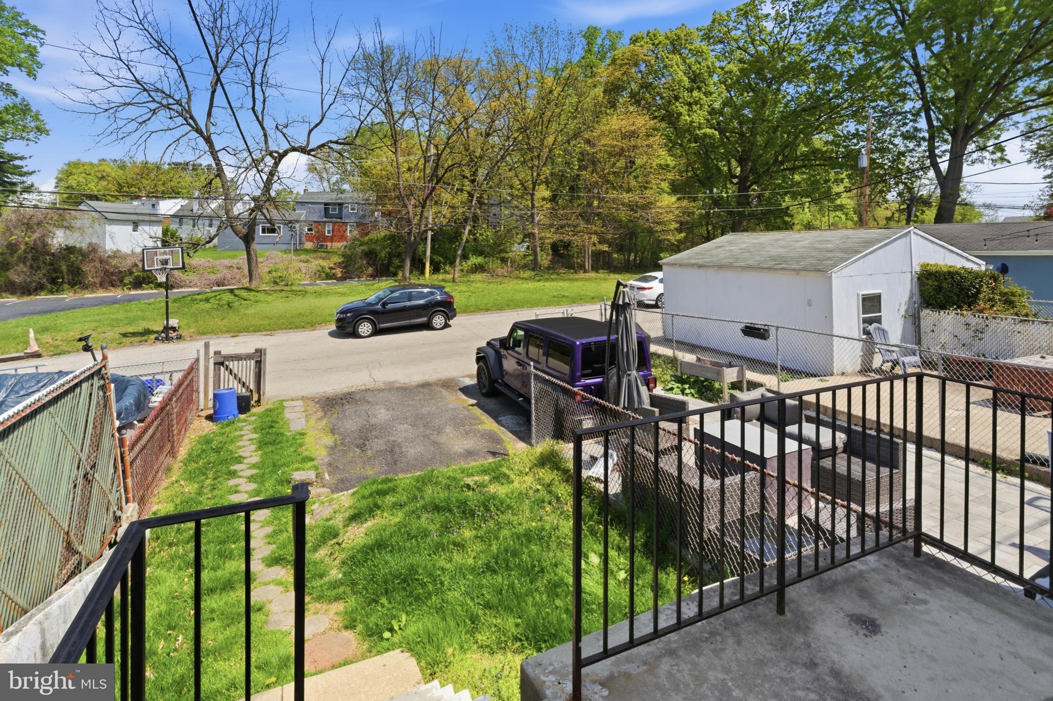 LYNNEWOOD GDNS - Residential