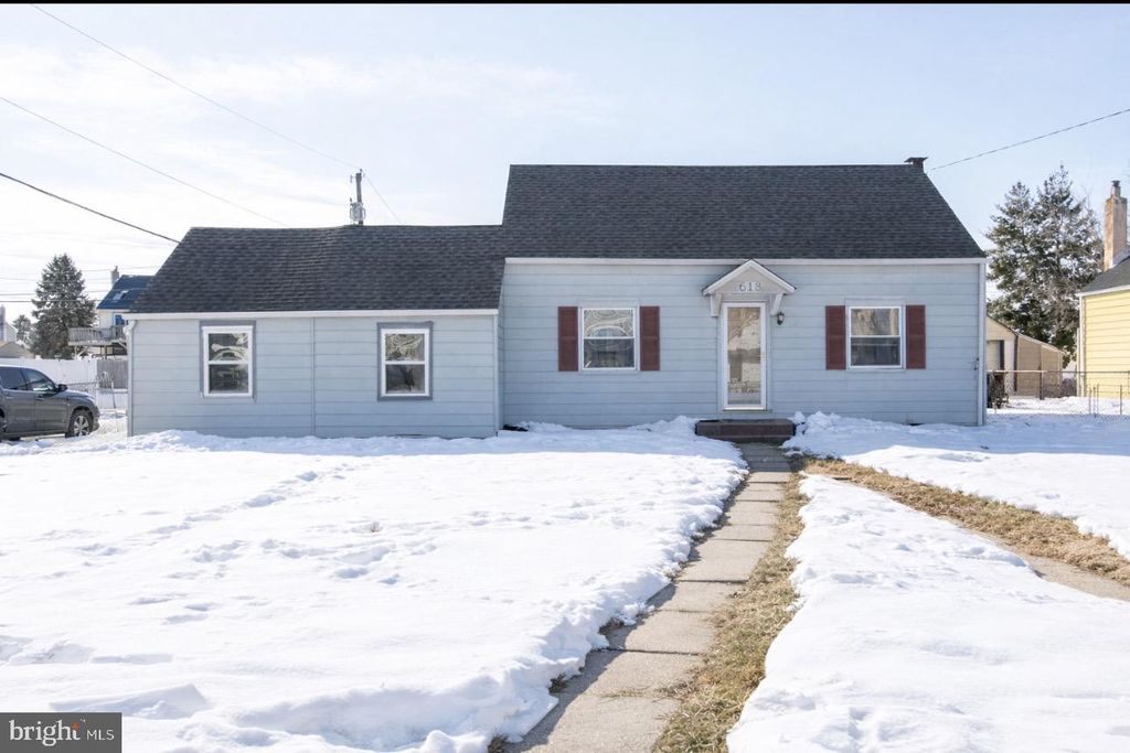 Photo of 618 Cedar Avenue, CROYDON, PA 19021 (MLS # PABU2113846)