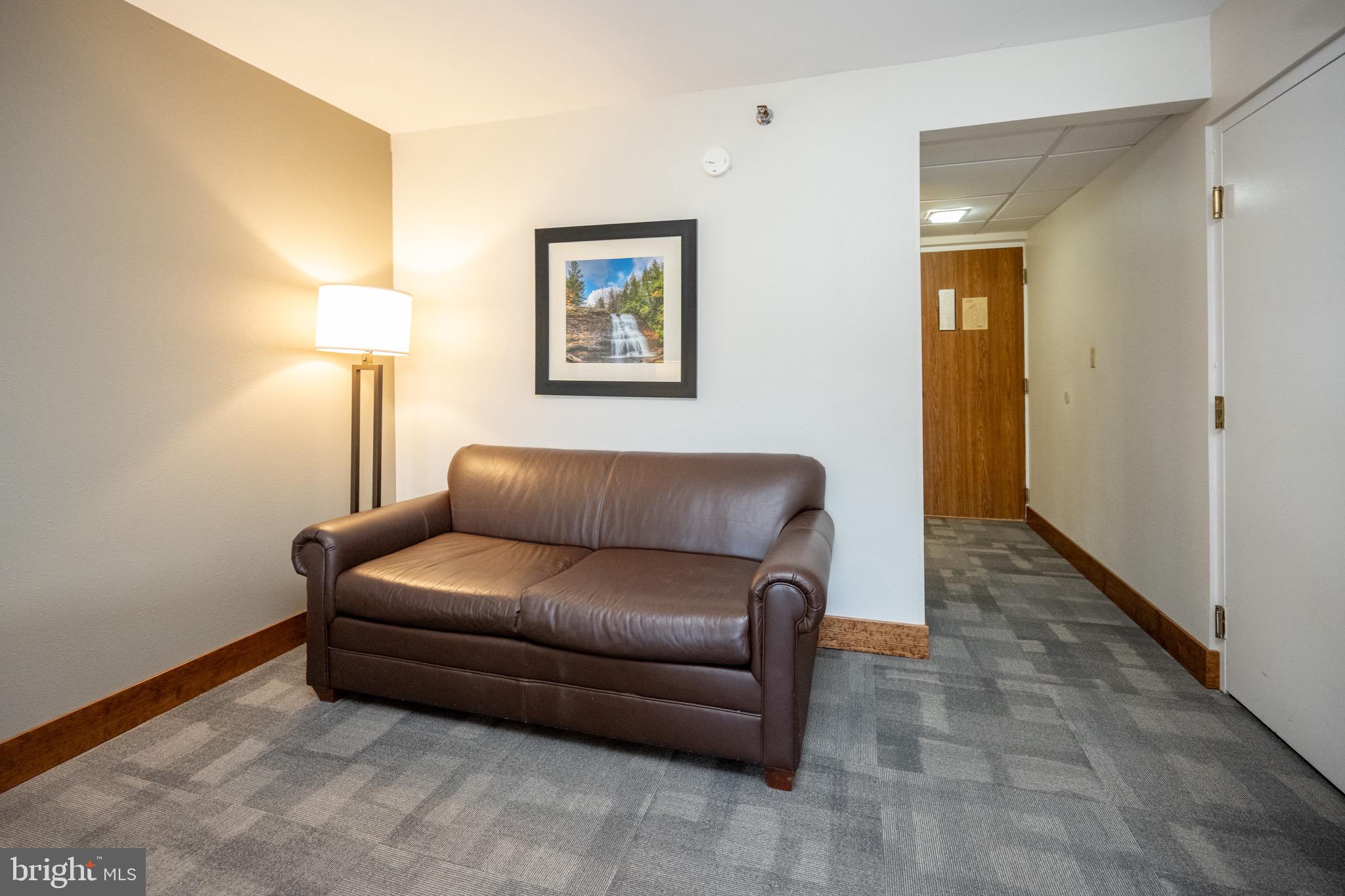 WISP HOTEL - Residential