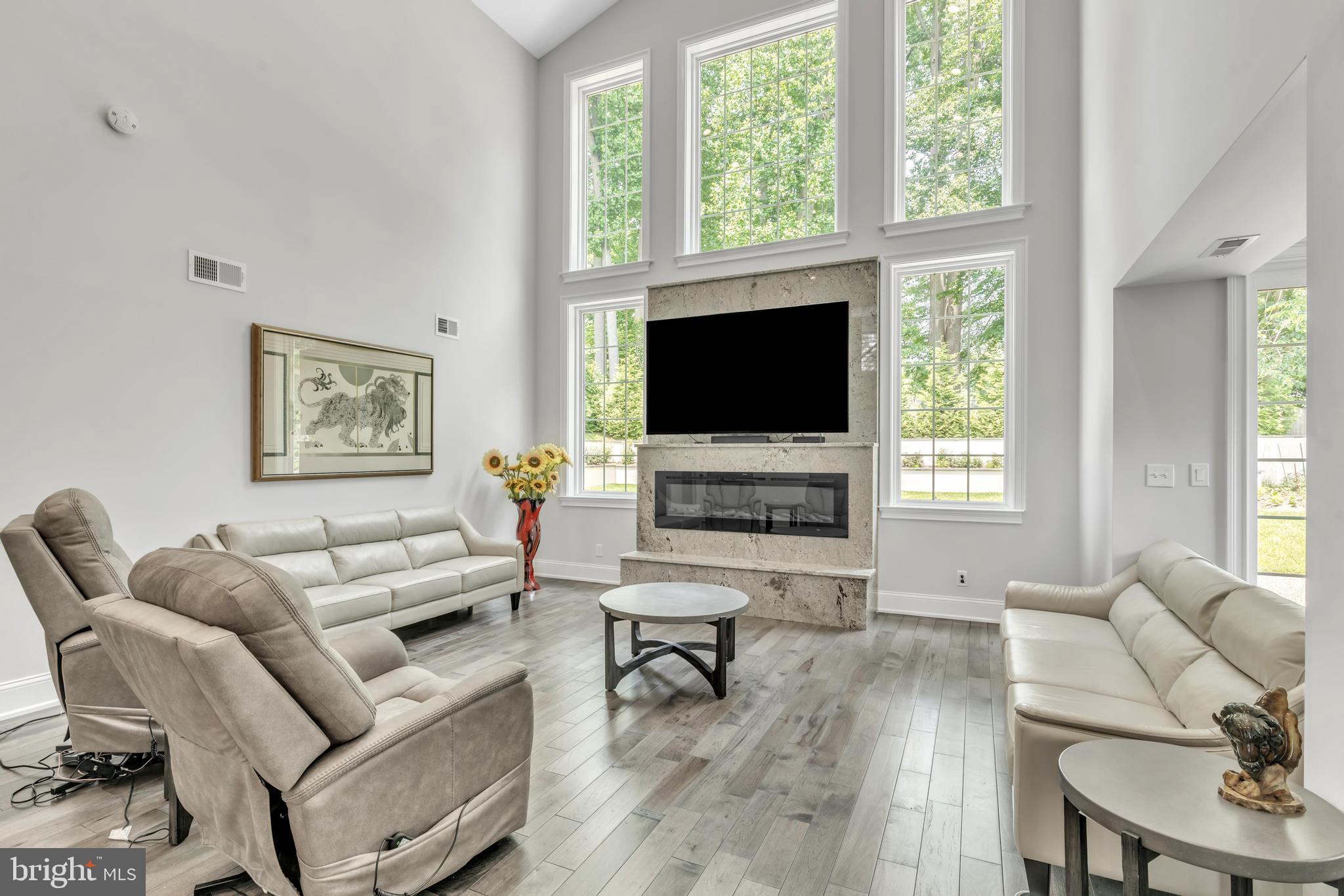 ROCKY HILL - Residential
