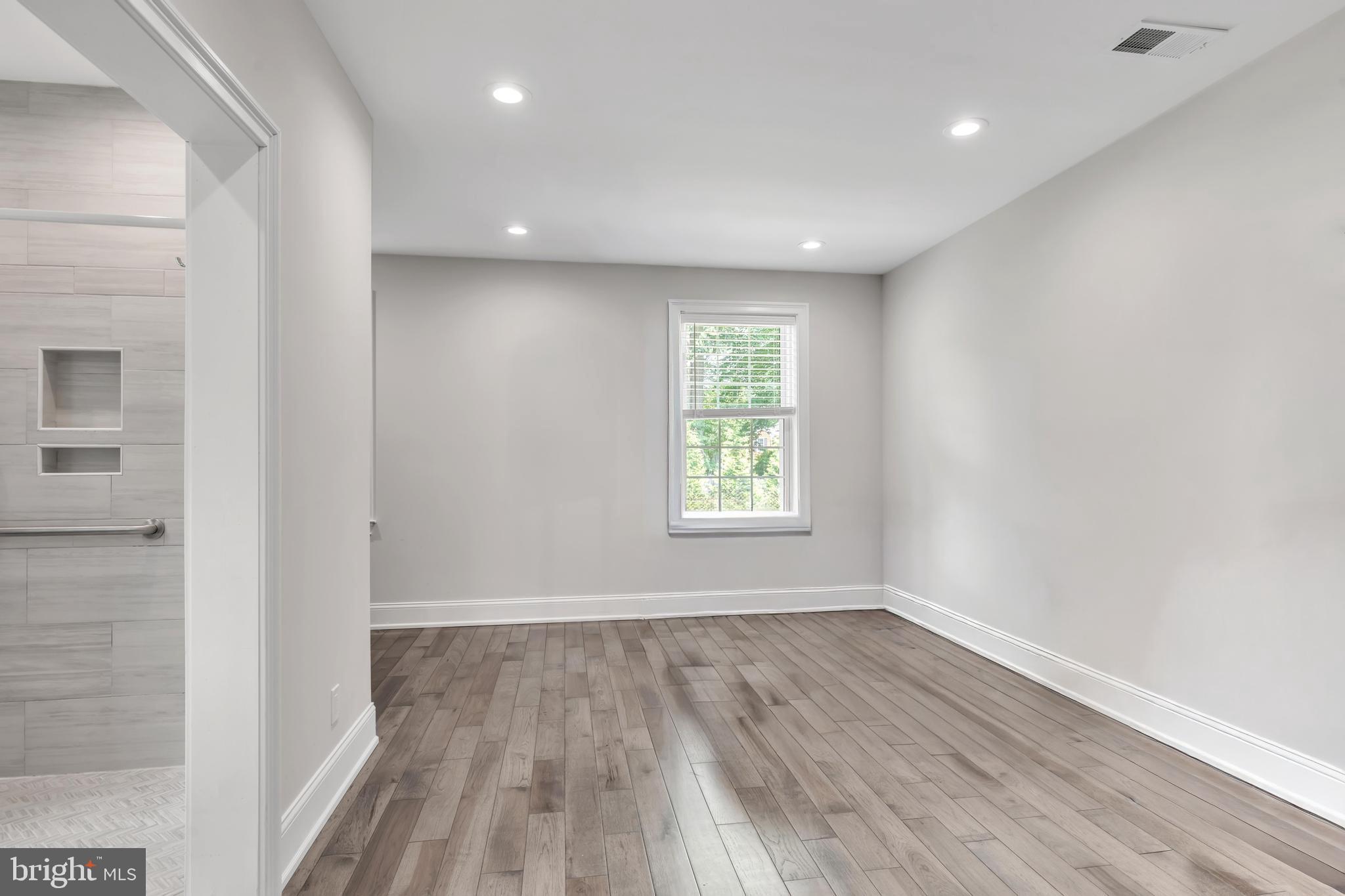 ROCKY HILL - Residential