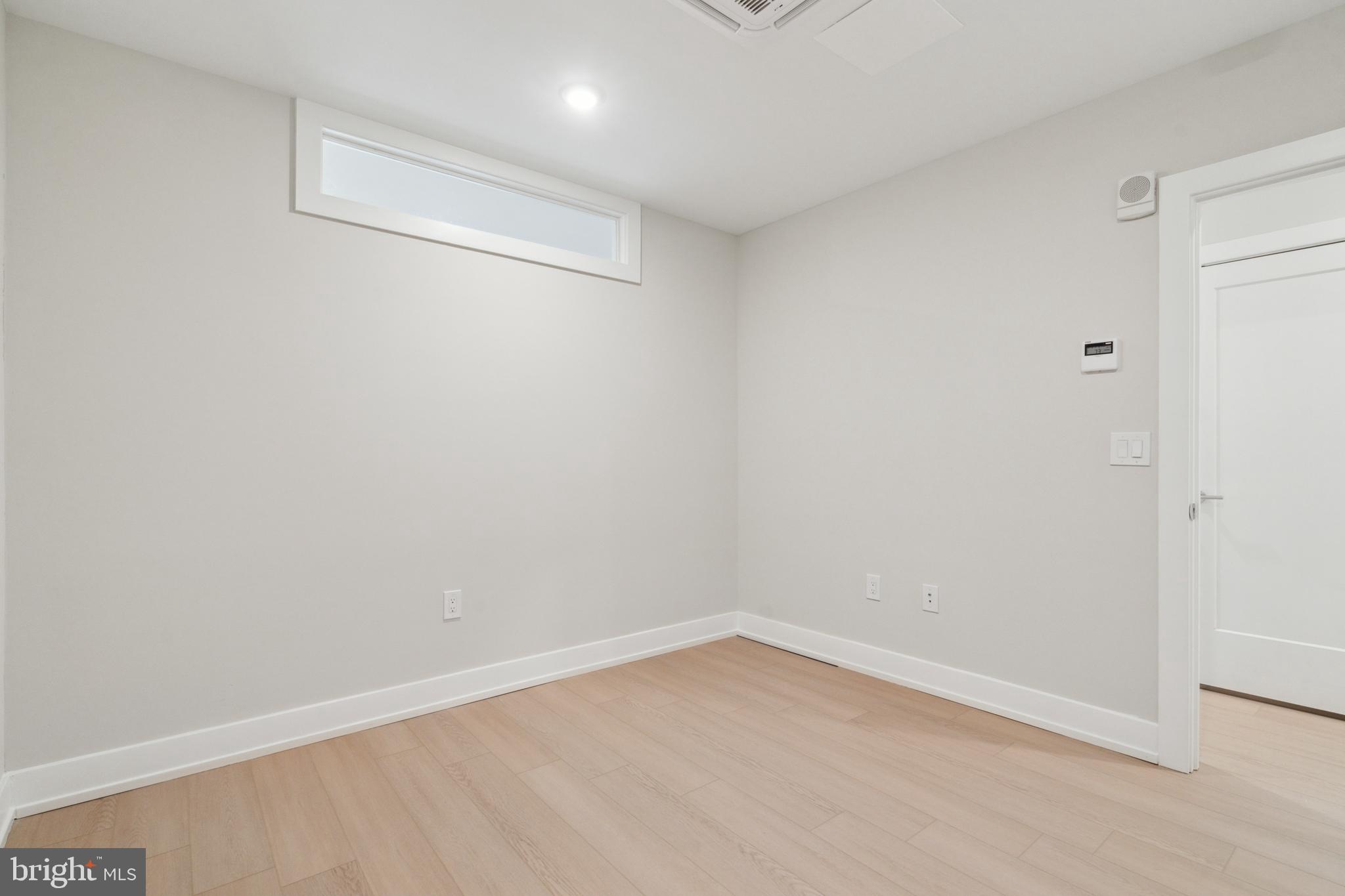 PHILADELPHIA (NORTH) - Residential Lease