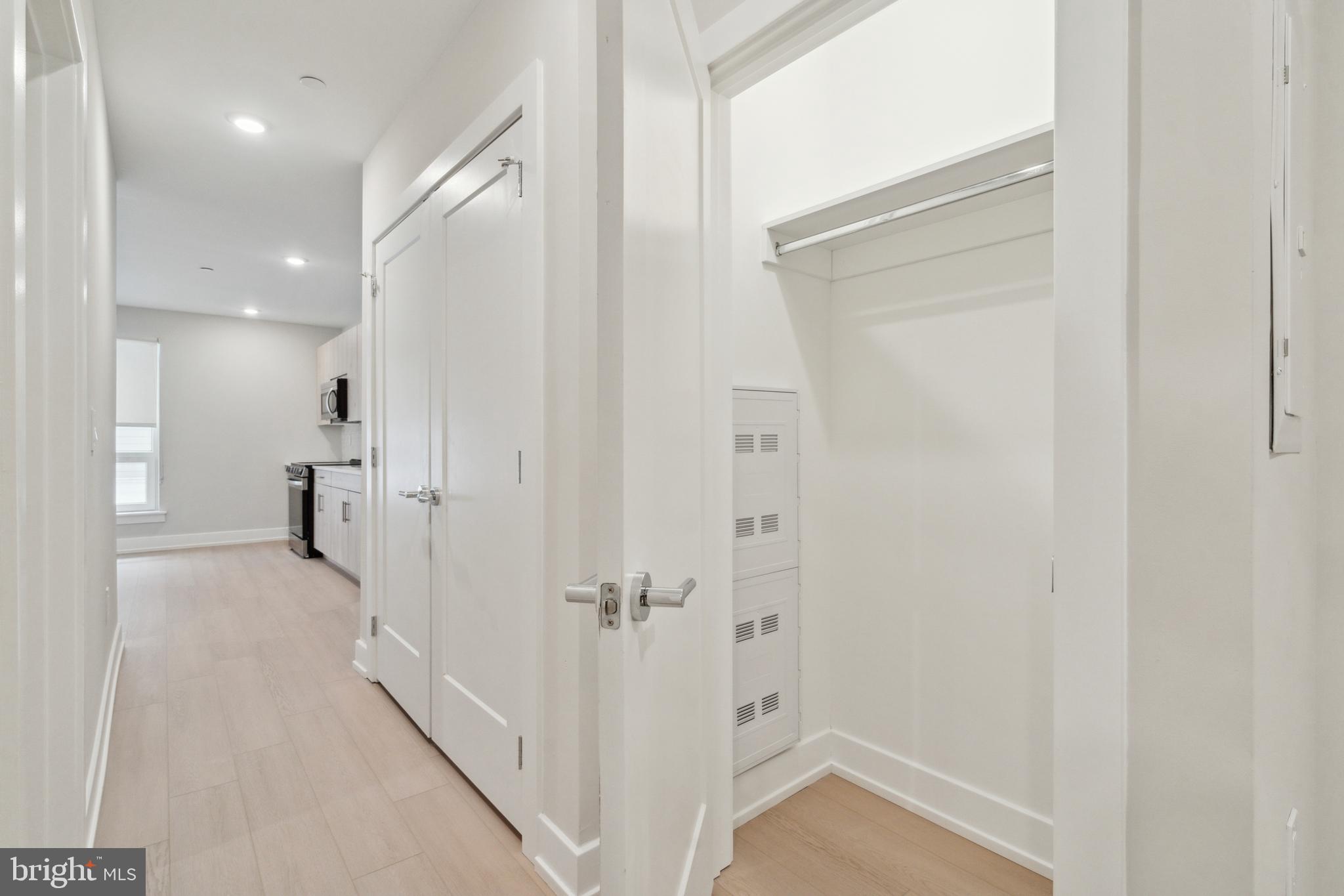 PHILADELPHIA (NORTH) - Residential Lease