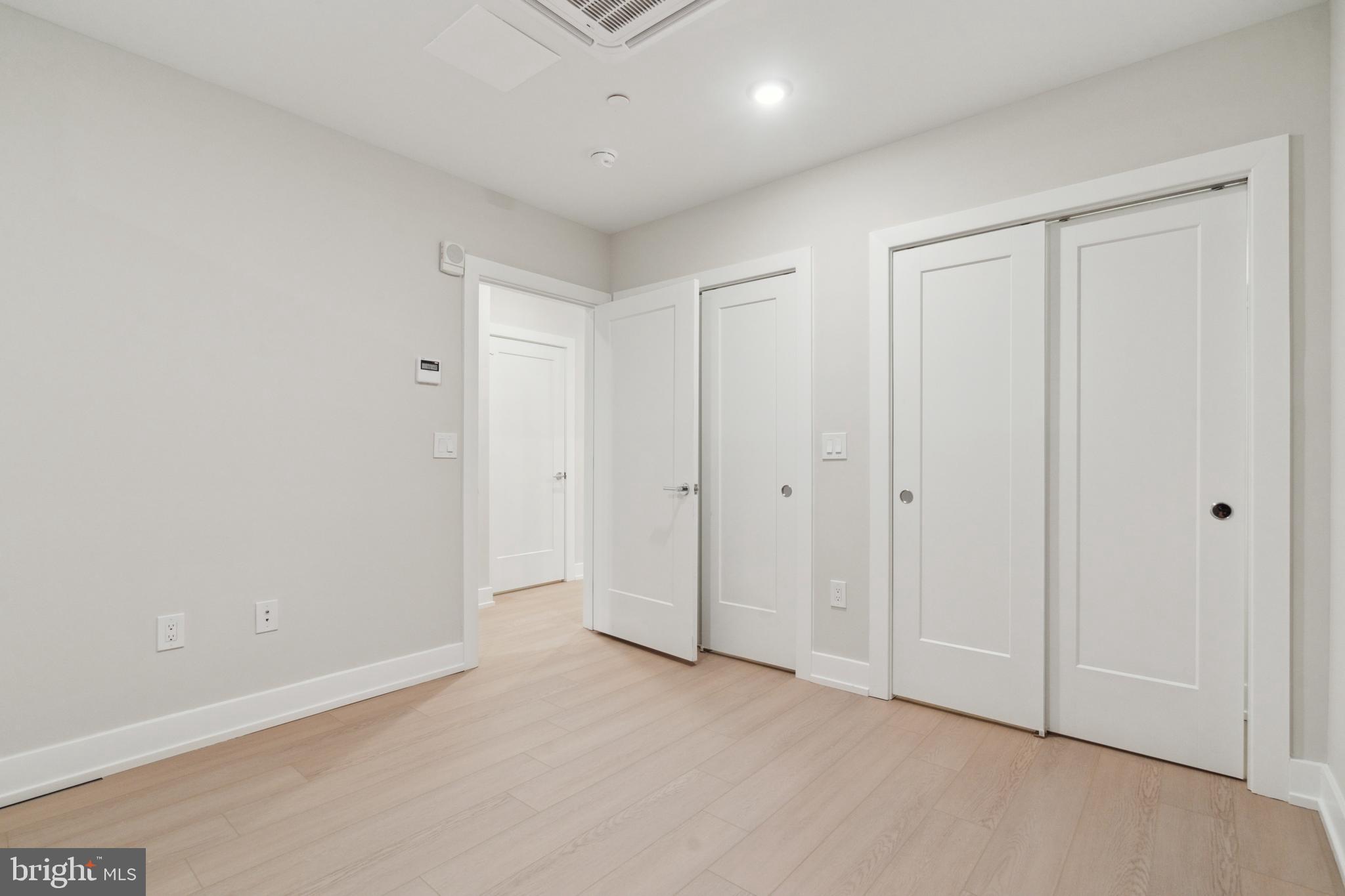 PHILADELPHIA (NORTH) - Residential Lease