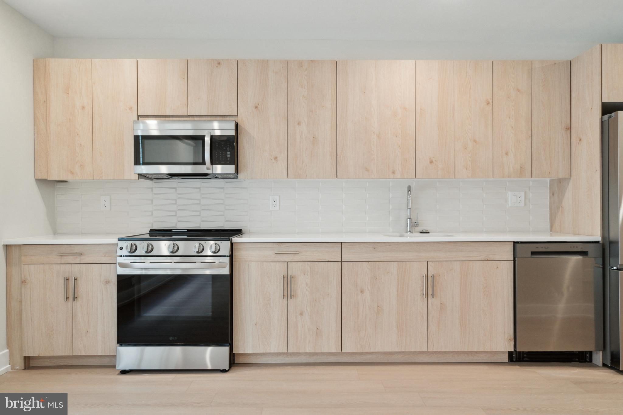 PHILADELPHIA (NORTH) - Residential Lease