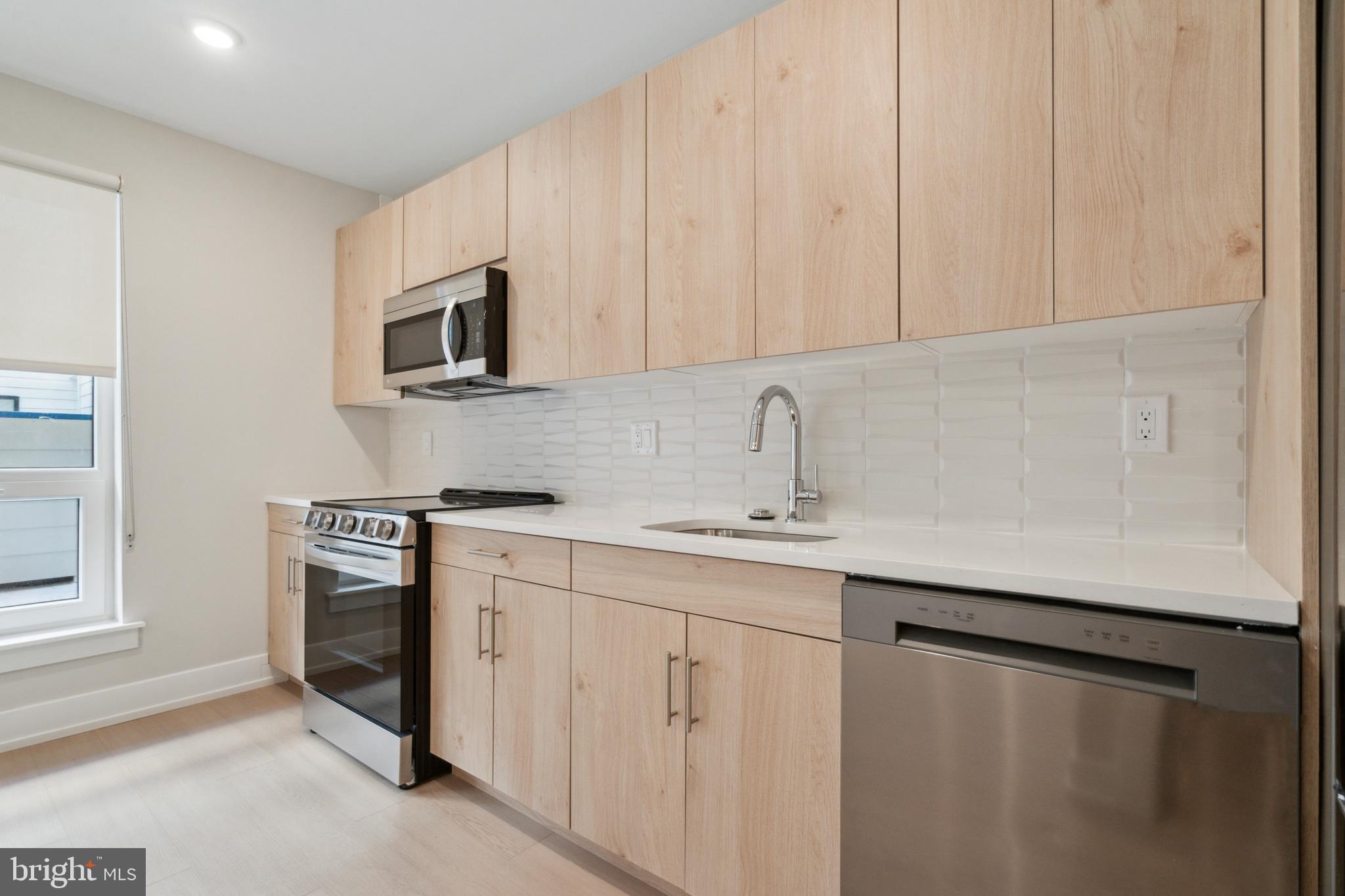 PHILADELPHIA (NORTH) - Residential Lease