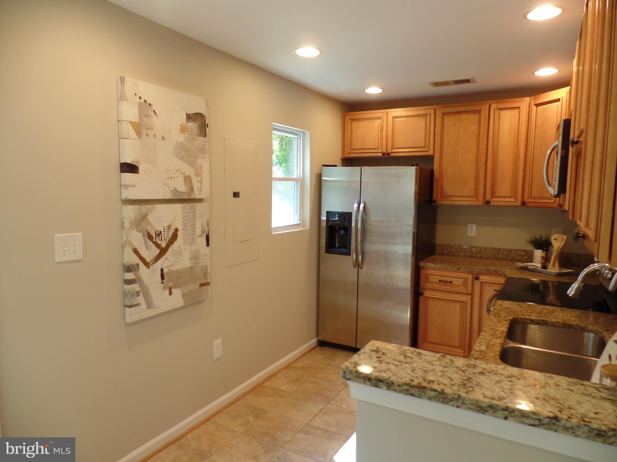 PIMMIT HILLS - Residential Lease