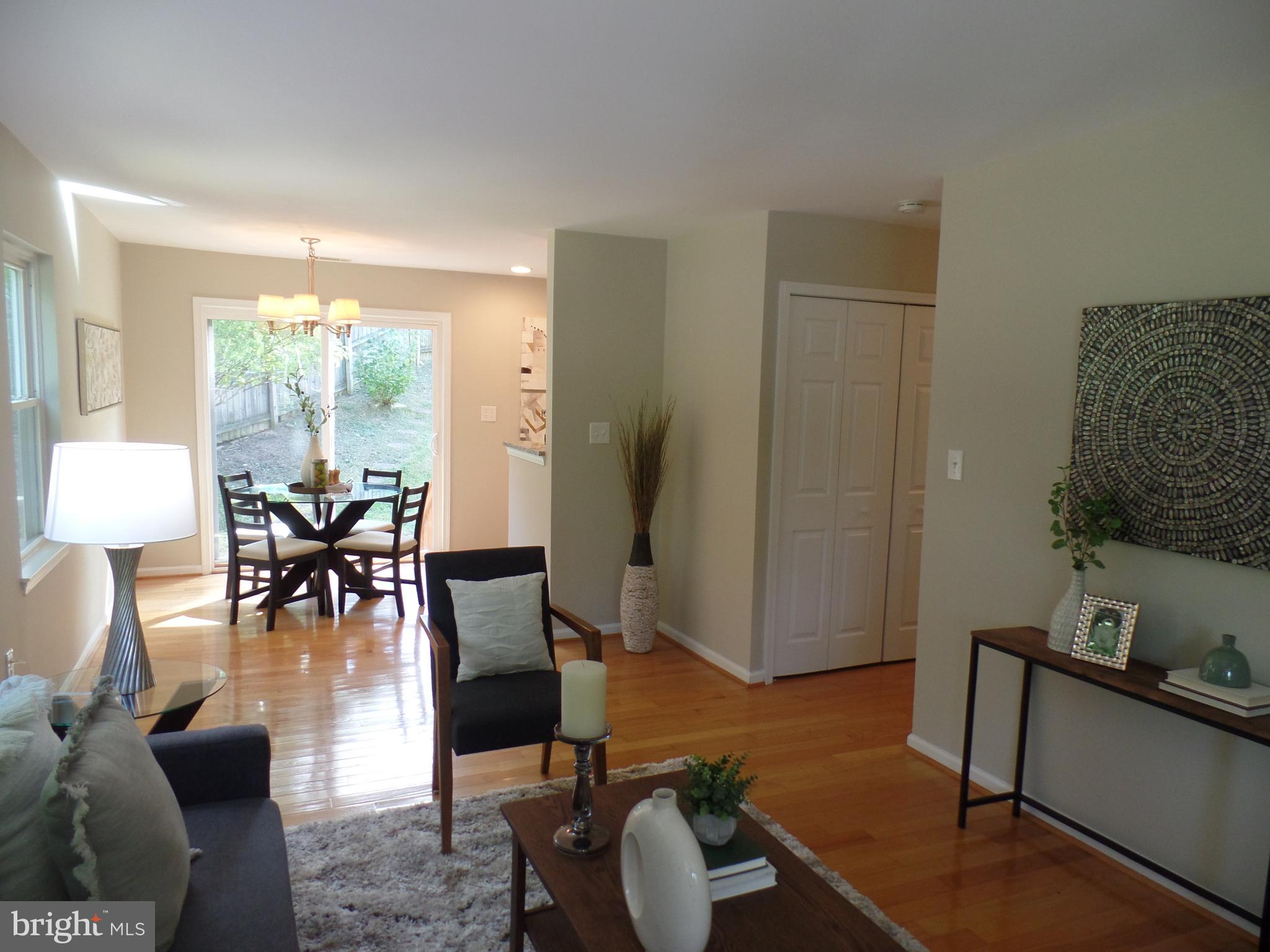 PIMMIT HILLS - Residential Lease