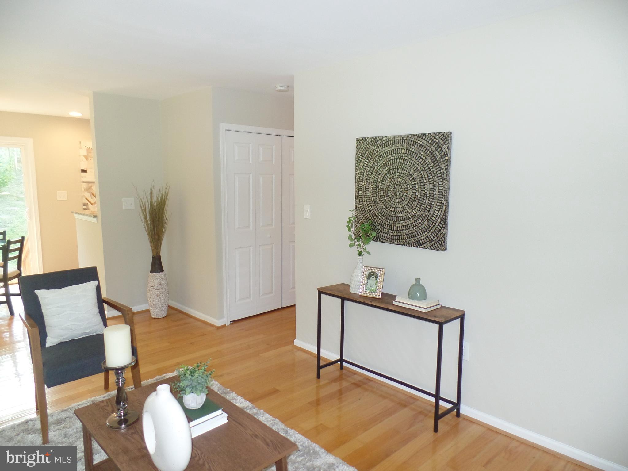 PIMMIT HILLS - Residential Lease