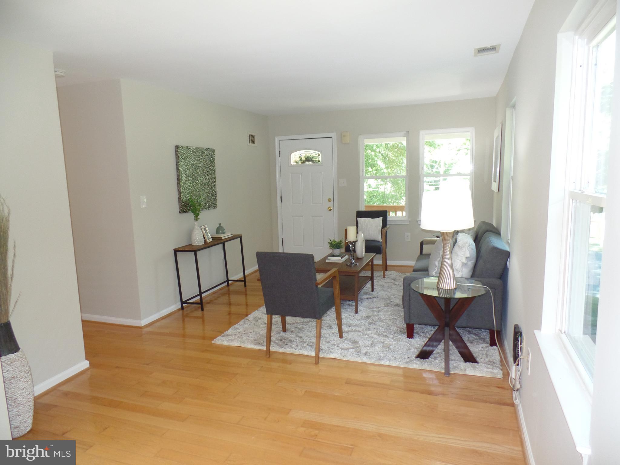 PIMMIT HILLS - Residential Lease