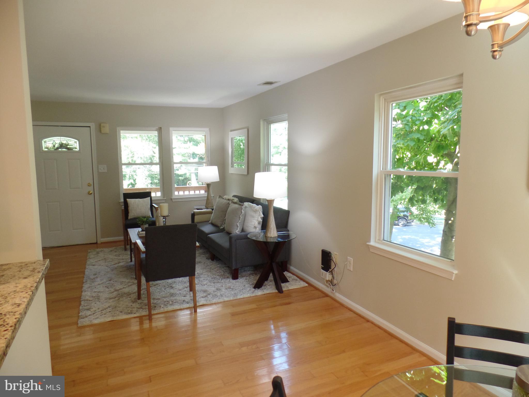 PIMMIT HILLS - Residential Lease