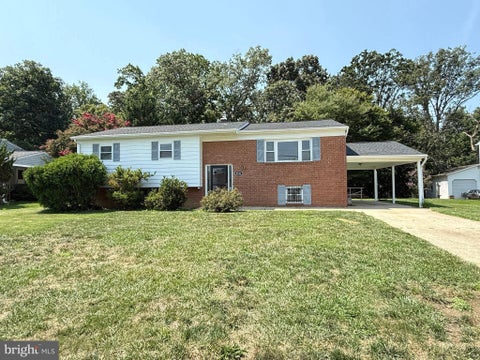 Homes For Sale - 9521 Gwynndale Drive<br/> Prince Georges County, CLINTON, MD 20735